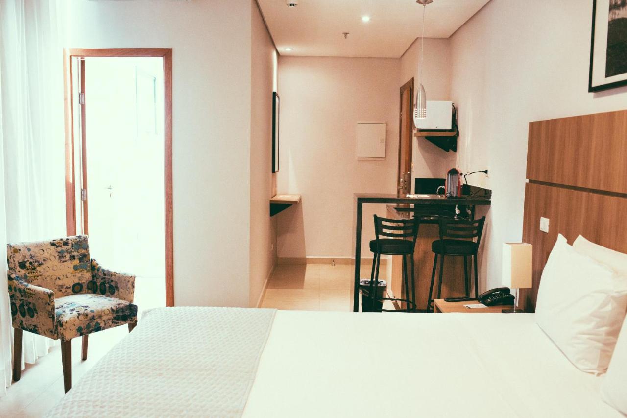 Occitano Apart Hotel ピラシカーバ エクステリア 写真